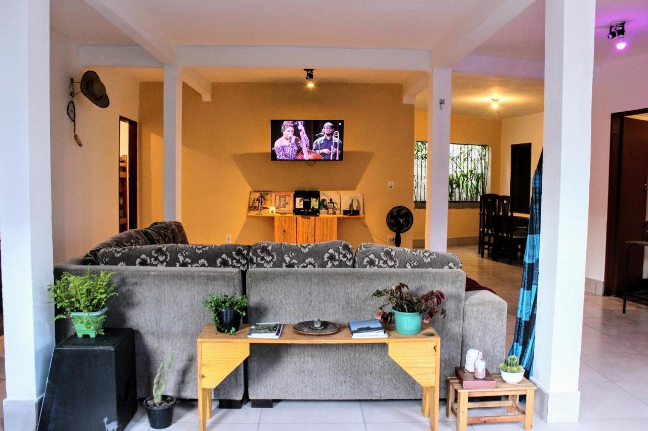 Buena Vibe Hostel لينكويس المظهر الخارجي الصورة